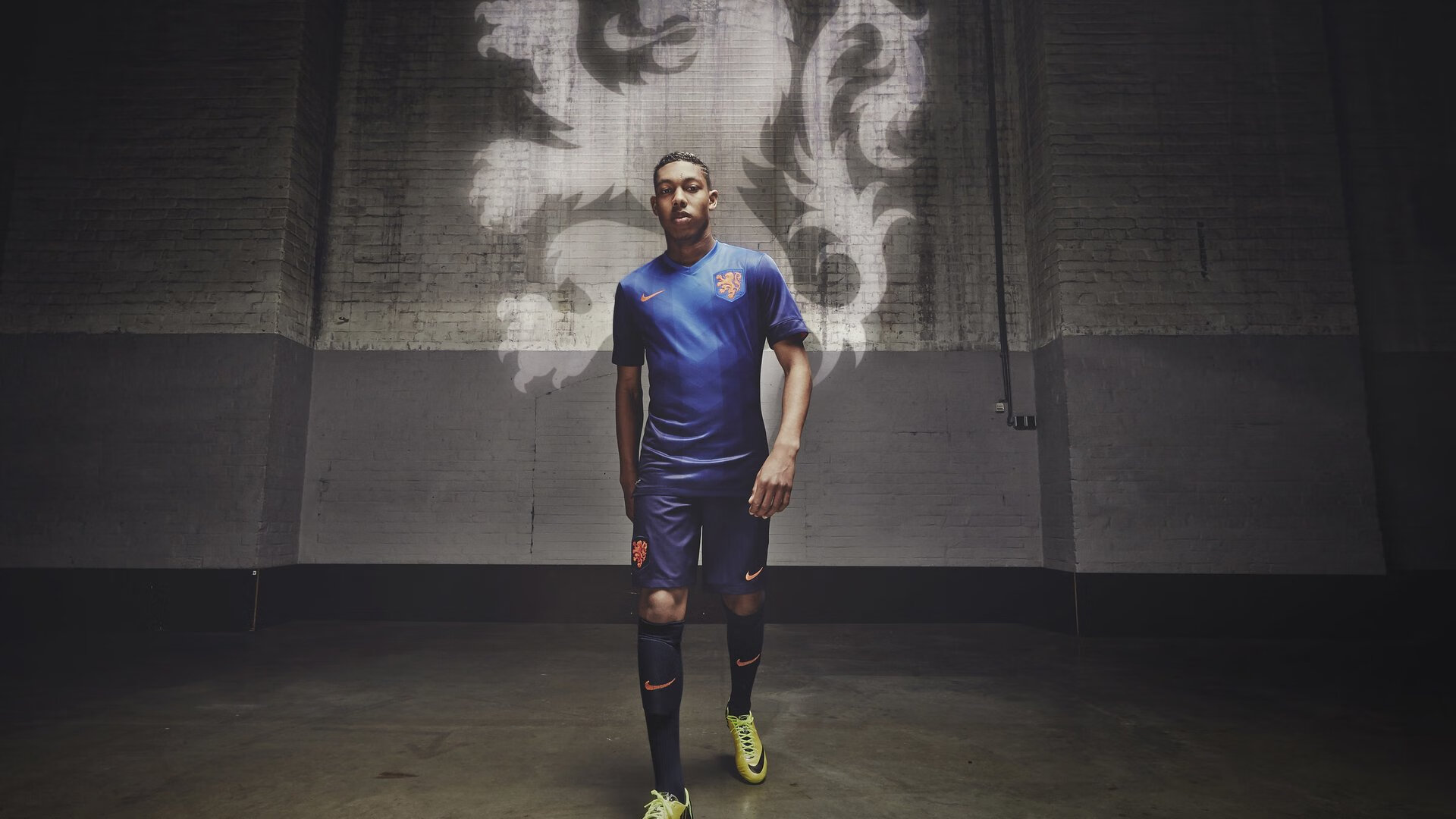 中国足球职业联赛制定球员行为正面引导规则，中国足球规划球员政策